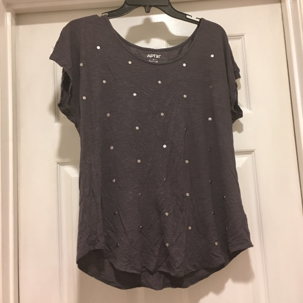 Grey Polkadot top